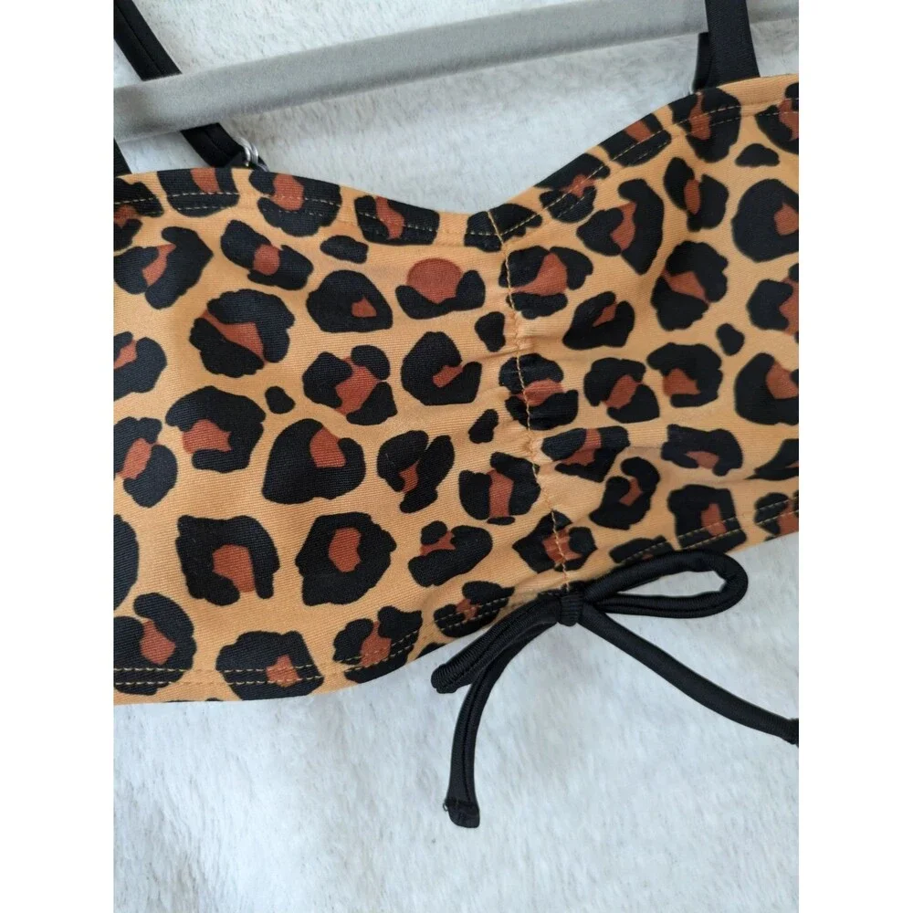 Youth Girls Art Class Bikini Top - Size Medium (8)